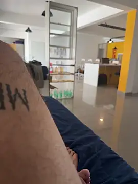 mrtnivnn online show from March 8, 2:42 pm