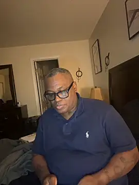 Darryl1970 online show from October 6, 3:13 pm