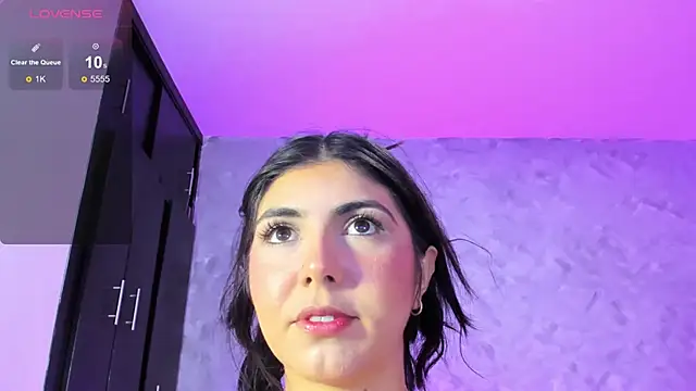 Bellagh1 online show from January 18, 5:05 pm