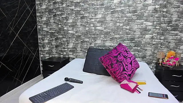 ArianaBlackk online show from March 6, 12:30 pm