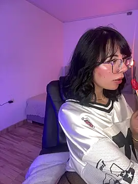 Silvanna-Moree online show from March 11, 3:28 pm