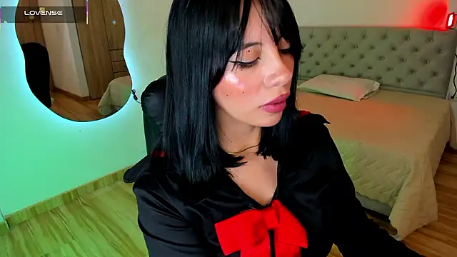 Silvanna-Moree online show from March 12, 3:05 pm