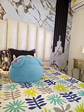 mollieblue69 online show from May 10, 1:04 pm