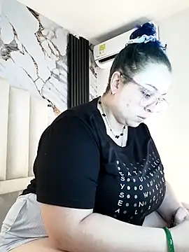 mollieblue69 online show from September 30, 12:33 pm