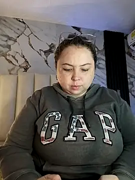 Snapshot of mollieblue69 chatting on November 21, 12:59 pm mollieblue69 online show from November 21, 12:59 pm