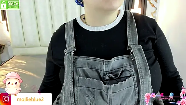 mollieblue69 online show from September 19, 12:42 pm