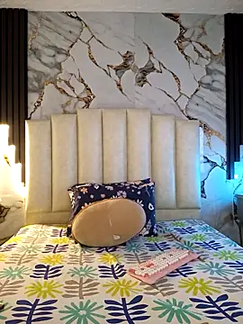 mollieblue69 online show from February 27, 1:00 pm