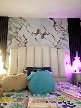 Snapshot of mollieblue69 chatting on December 4, 12:59 pm mollieblue69 online show from December 4, 12:59 pm