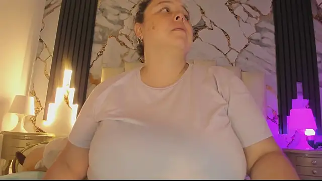 mollieblue69 online show from April 7, 12:51 pm