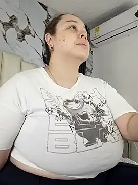 Snapshot of mollieblue69 chatting on November 7, 1:04 pm mollieblue69 online show from November 7, 1:04 pm