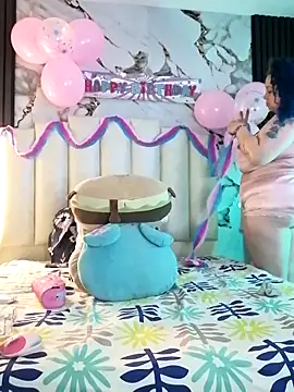 Snapshot of mollieblue69 chatting on November 10, 1:05 pm mollieblue69 online show from November 10, 1:05 pm