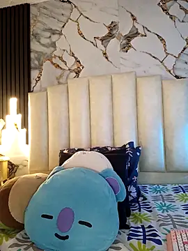 mollieblue69 online show from March 10, 1:04 pm