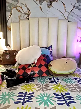 mollieblue69 online show from April 8, 12:50 pm