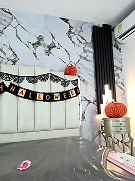 Snapshot of mollieblue69 chatting on October 31, 12:57 pm mollieblue69 online show from October 31, 12:57 pm