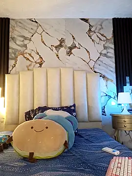 mollieblue69 online show from January 15, 1:14 pm