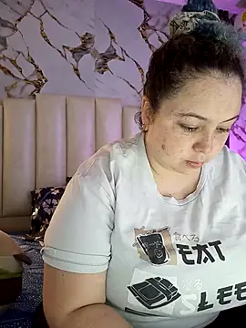 mollieblue69 online show from April 26, 12:46 pm