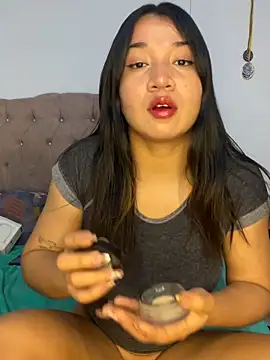 Lizzi 049 online show from December 18, 11:08 pm