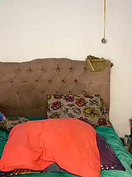 Lizzi 049 online show from December 23, 2:44 am