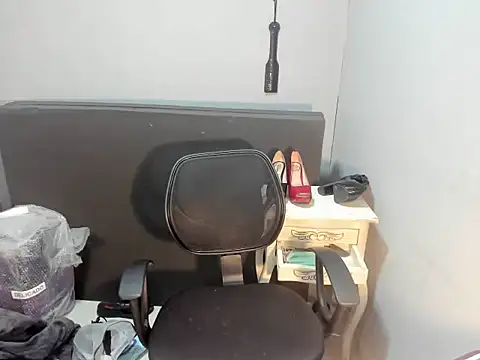 Snapshot of sandyquinnxx chatting on May 21, 4:15 pm sandyquinnxx online show from May 21, 4:15 pm