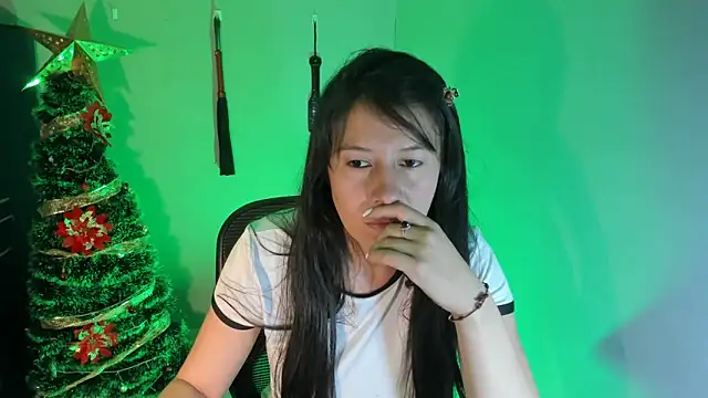 sandyquinnxx online show from December 18, 9:07 pm