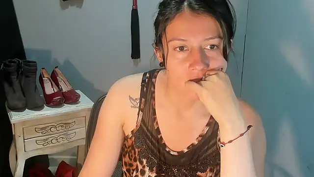 sandyquinnxx online show from February 24, 8:42 pm