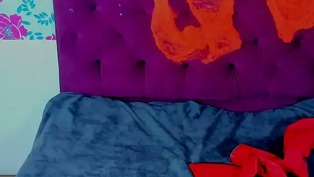 sandyquinnxx online show from October 31, 3:30 pm