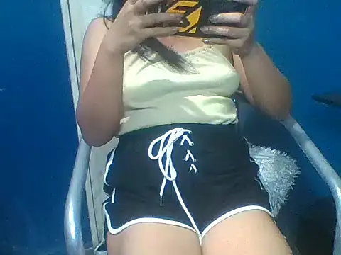 Snapshot of asian-doll chatting on March 9, 11:03 pm asian-doll online show from March 9, 11:03 pm