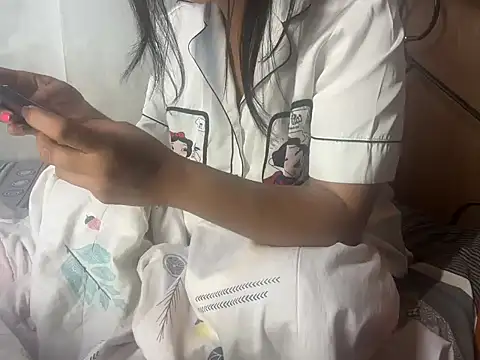 Snapshot of asian-doll chatting on June 20, 5:01 am asian-doll online show from June 20, 5:01 am