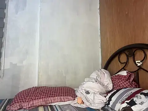 Snapshot of asian-doll chatting on June 17, 2:44 am asian-doll online show from June 17, 2:44 am
