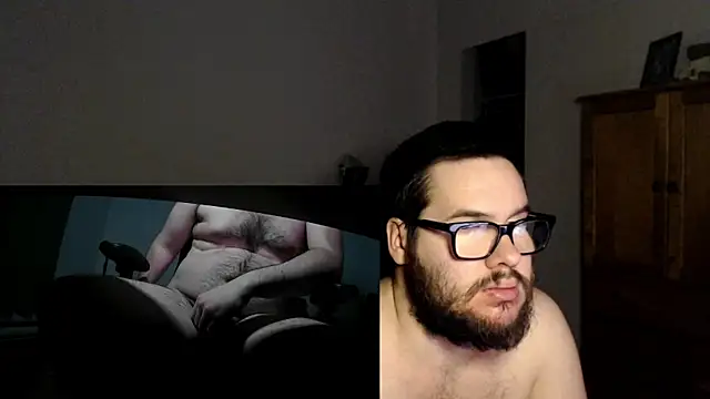 Snapshot of fck_boy123 chatting on February 15, 8:33 am fck boy123 online show from February 15, 8:33 am