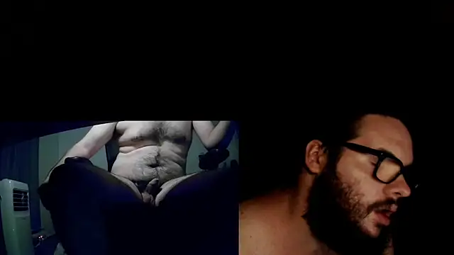 Snapshot of fck_boy123 chatting on September 23, 1:23 am fck boy123 online show from September 23, 1:23 am