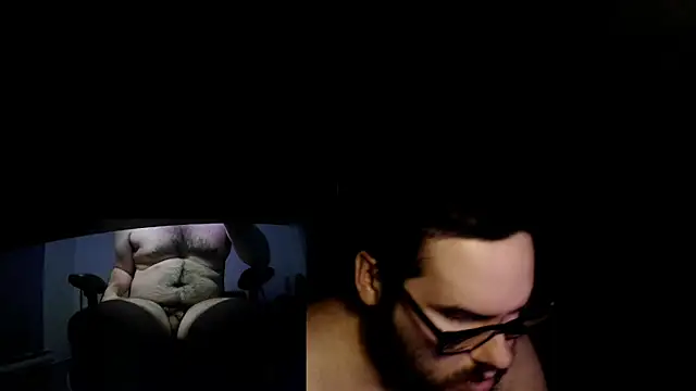 Snapshot of fck_boy123 chatting on January 13, 4:38 am fck boy123 online show from January 13, 4:38 am