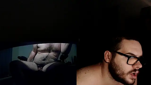 Snapshot of fck_boy123 chatting on December 17, 4:06 am fck boy123 online show from December 17, 4:06 am