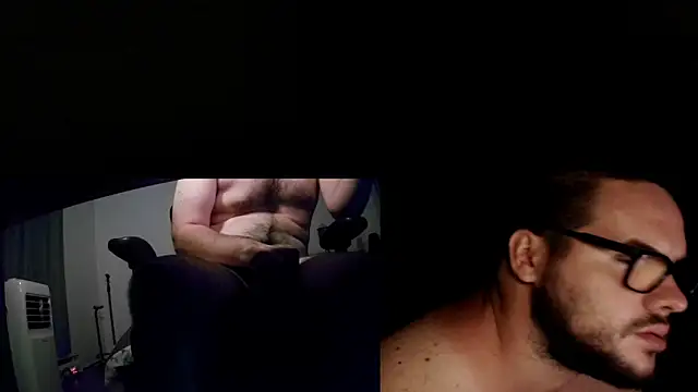 Snapshot of fck_boy123 chatting on October 7, 4:02 am fck boy123 online show from October 7, 4:02 am