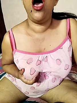 Snapshot of tharu_sweet chatting on March 16, 2:33 pm tharu sweet online show from March 16, 2:33 pm