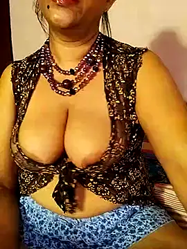 Snapshot of tharu_sweet chatting on March 21, 5:34 pm tharu sweet online show from March 21, 5:34 pm