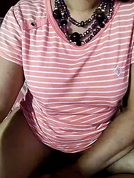 Snapshot of tharu_sweet chatting on March 12, 7:04 pm tharu sweet online show from March 12, 7:04 pm