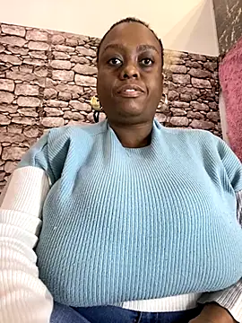 Snapshot of Biggblackboobs chatting on October 3, 7:54 am Biggblackboobs online show from October 3, 7:54 am