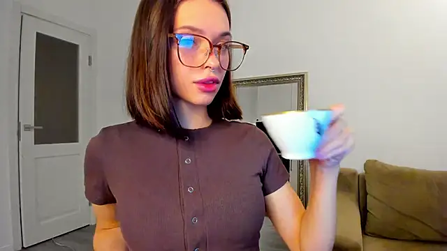 Kossie  online show from November 8, 11:08 pm