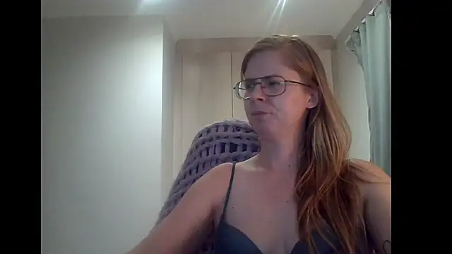 Snapshot of SavannaGirly chatting on January 21, 5:09 pm SavannaGirly online show from January 21, 5:09 pm