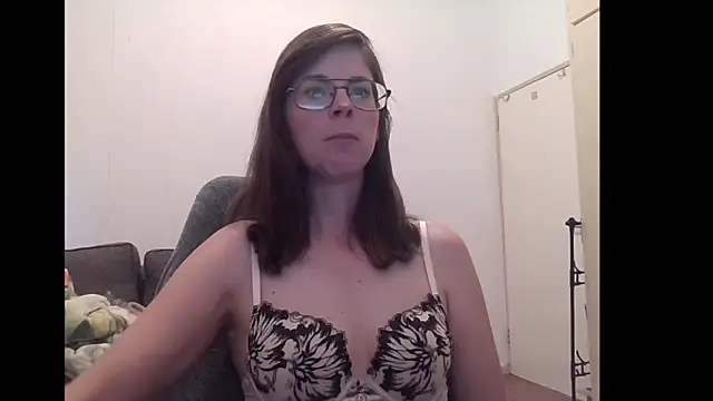 SavannaGirly online show from February 5, 6:42 am