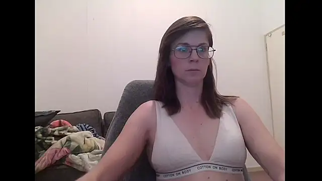 SavannaGirly online show from February 9, 9:07 am