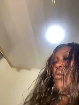 Cardiebae89 online show from April 3, 4:30 am