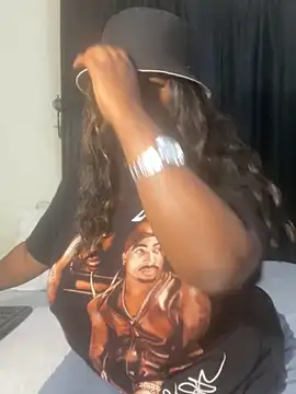 Cardiebae89 online show from March 25, 10:41 pm