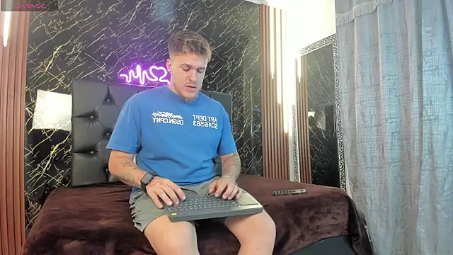 keane lee online show from October 29, 12:59 pm