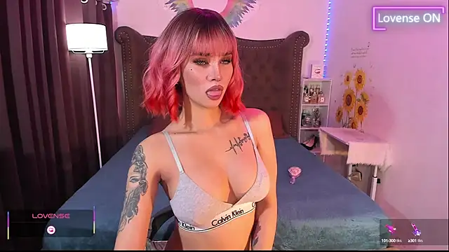 Snapshot of xlovemekara chatting on January 19, 2:06 pm xlovemekara online show from January 19, 2:06 pm