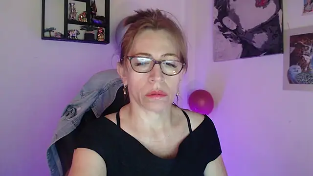 Snapshot of Chayla_Ruiz chatting on March 22, 1:08 pm Chayla Ruiz online show from March 22, 1:08 pm