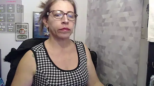 Snapshot of Chayla_Ruiz chatting on September 12, 7:13 pm Chayla Ruiz online show from September 12, 7:13 pm
