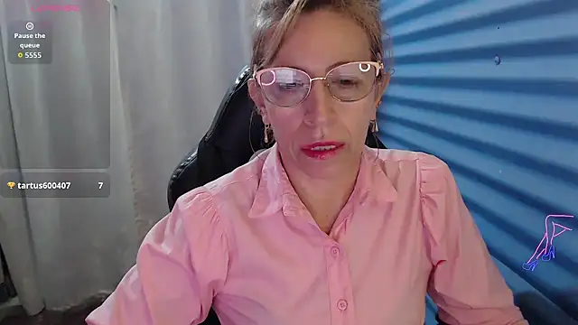 Chayla Ruiz online show from April 23, 3:46 pm