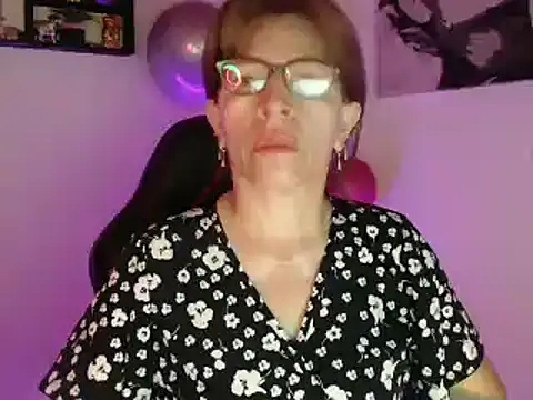 Snapshot of Chayla_Ruiz chatting on March 10, 1:00 pm Chayla Ruiz online show from March 10, 1:00 pm